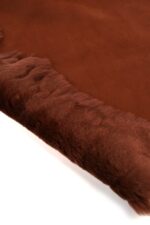 PRAVÁ OVČÍ KOŽEŠINA - ČERVENÁ