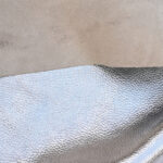 PRAVÁ KŮŽE / HOVĚZÍ USEŇ - STŘÍBRNÁ LESKLÁ - Obrázek 2