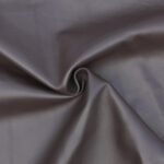 PRAVÁ KŮŽE JEHNĚTINA (TMAVĚ HNĚDÁ)