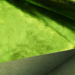 PRAVÁ KŮŽE / HOVĚZÍ USEŇ - METALLIC lUMINISCENČNÍ ZELENÁ - Obrázek 2