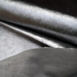 PRAVÁ KŮŽE / HOVĚZÍ USEŇ - METALLIC STŘÍBRNÁ - Obrázek 2