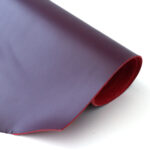 HOVĚZÍ KŮŽE S POVRCHOVOU ÚPRAVOU (LAMINACE) / VALCHOVANÁ HLAZENICE - BORDÓ