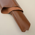 HOVĚZÍ USEŇ / TŘÍSLOČINĚNÁ HLAZENICE – SVĚTLE HNĚDÁ