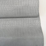 HOVĚZÍ KŮŽE / TŘÍSLOČINĚNÁ HLAZENICE - SVĚTLE  ŠEDÁ / KROKODILNÍ IMITACE - Obrázek 2