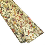 VZOROVANÉ  USNĚ - HOVĚZÍ KŮŽE - KVĚTINY NA ZLATĚ - 0.6-0.8 mm