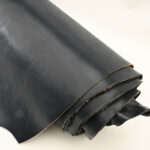 HOVĚZÍ KŮŽE / TŘÍSLOČINĚNÁ HLAZENICE - TMAVĚ MODRÁ