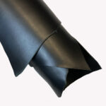 HOVĚZÍ KŮŽE - TŘÍSLOČINĚNÁ HLAZENICE - ČERNÁ - 3,9-4,1 mm