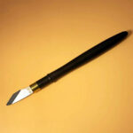 PROFESIONÁLNÍ NŮŽ NA KŮŽI