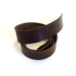 HOVĚZÍ KŮŽE NA OPASEK - TMAVĚ HNĚDÁ – 125cm – 2,7-2,9 mm - Obrázek 2