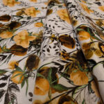 VZOROVANÉ  USNĚ - HOVĚZÍ KŮŽE - KVĚTY