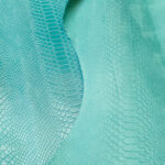 IMITACE HADÍ KŮŽE - HOVĚZÍ KŮŽE - TYRKYSOVÁ - 0,8-1,1 mm - Obrázek 2