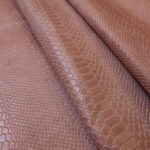 IMITACE HADÍ KŮŽE - HOVĚZÍ KŮŽE - TMAVĚ PUDROVÁ - 0,8-1,1 mm