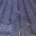 IMITACE HADÍ KŮŽE - HOVĚZÍ KŮŽE - TMAVĚ FIALOVÁ - 0,8-1,1 mm - Obrázek 4