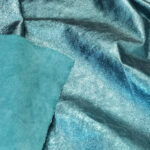 PRAVÁ KŮŽE / HOVĚZÍ USEŇ - METALLIC TMAVĚ TYRKYSOVÁ - 0,7 - 0,9 mm - Obrázek 2