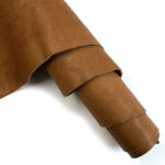 PRAVÁ KŮŽE – HOVĚZÍ USEŇ - HNĚDÁ (TAN)