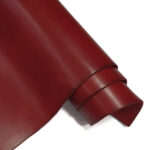HOVĚZÍ KŮŽE - TŘÍSLOČINĚNÁ HLAZENICE - ČERVENÁ - 3.6-3.8 mm