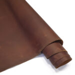 HOVĚZÍ KŮŽE - TŘÍSLOČINĚNÁ HLAZENICE - HNĚDÁ - CRAZY HORSE - 1.5-1.7 mm