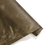 HOVĚZÍ KŮŽE - TŘÍSLOČINĚNÁ HLAZENICE - CRAZY HORSE - OLIVOVÁ -  1.4-1.6 mm