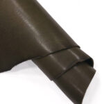 HOVĚZÍ KŮŽE - TŘÍSLOČINĚNÁ HLAZENICE - TMAVĚ KHAKI - 3.3 - 3.5 mm