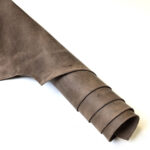 HOVĚZÍ KŮŽE / TŘÍSLOČINĚNÁ HLAZENICE - HNĚDÁ - CRAZY HORSE - 1,8 - 2,0 mm