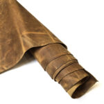 HOVĚZÍ KŮŽE / TŘÍSLOČINĚNÁ HLAZENICE - HNĚDÁ - CRAZY HORSE - 1,6 - 1,8 mm