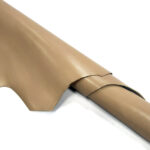 PRAVÁ KOZÍ KŮŽE – TMAVĚ BÉŽOVÁ – 0,7-1.1 mm