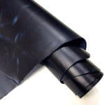 HOVĚZÍ KŮŽE / TŘÍSLOČINĚNÁ HLAZENICE - TMAVĚ MODRÁ - CRAZY HORSE - 1.8 mm