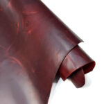 HOVĚZÍ KŮŽE / TŘÍSLOČINĚNÁ HLAZENICE - VÍNOVÁ - CRAZY HORSE - 1.8 mm