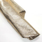PRAVÁ KŮŽE / HOVĚZÍ USEŇ - METALLIC ZLATÁ - 0.7-0.9 mm - Obrázek 2