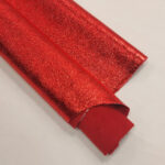 PRAVÁ KŮŽE / HOVĚZÍ USEŇ - METALLIC ČERVENÁ - 1,1 - 1,3 mm - Obrázek 2